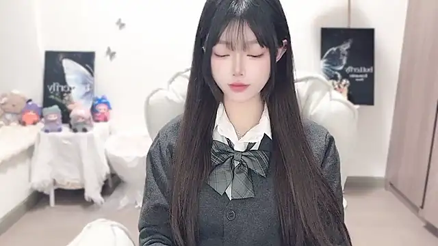 Snapshot of -EEBABY chatting on 11.29.25 -EEBABY online show from 11.29.25