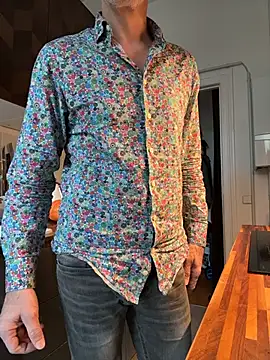 Snapshot of SexyLeon8 chatting on 11.16.25 SexyLeon8 online show from 11.16.25