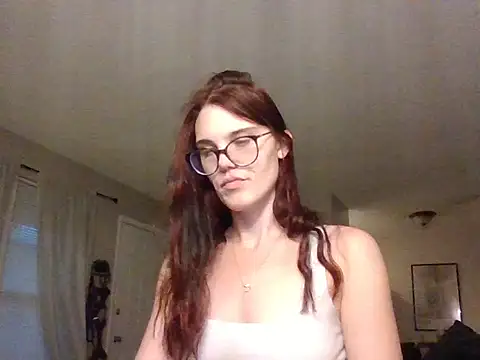 Miss honey94 online show from 12.21.25