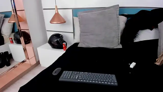 Ashkoreh online show from 03.31.26