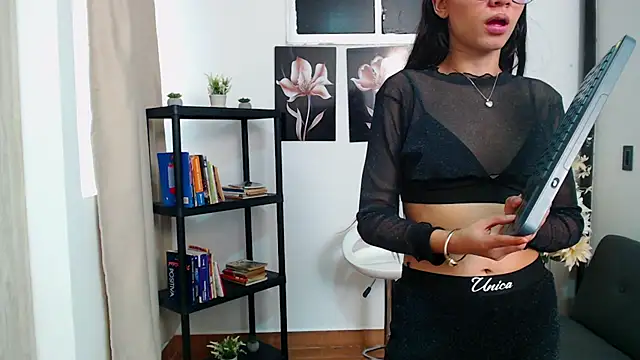 Snapshot of pinky_f00x chatting on 02.02.26 pinky f00x online show from 02.02.26