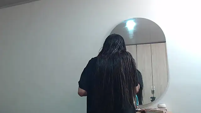 Snapshot of pinky_f00x chatting on 02.06.26 pinky f00x online show from 02.06.26