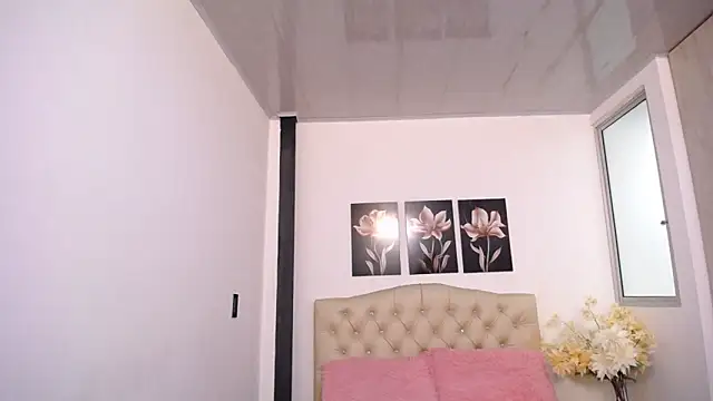 pinky f00x online show from 04.18.26