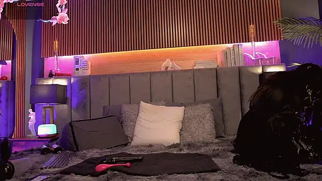 Snapshot of Angelina_Dior chatting on 07.21.26 Angelina Dior online show from 07.21.26