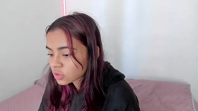 valy shyness online show from 09.18.25