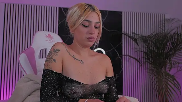 daisyblushh online show from 11.08.25