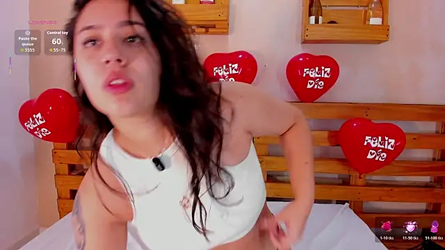 Snapshot of aisha_duque chatting on 02.15.26 aisha duque online show from 02.15.26