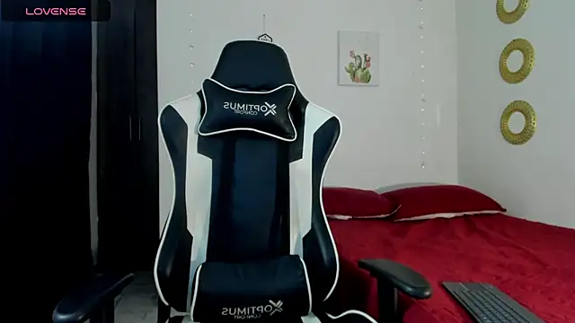 Snapshot of bryan_mugn chatting on 02.20.26 bryan mugn online show from 02.20.26