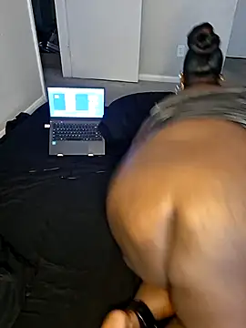 Thickkemzz41 online show from 10.26.25