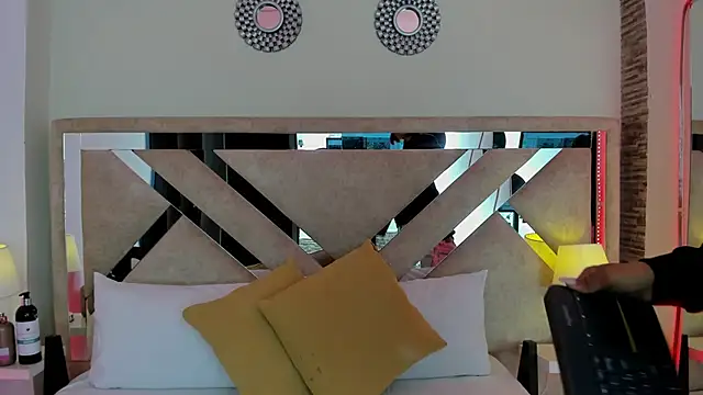 ximena vasquez8 online show from 03.30.26