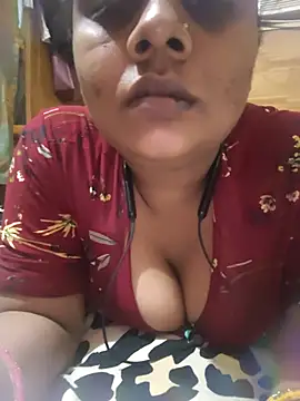 Cute Amiya online show from 10.29.25