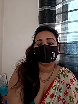 Snapshot of Mow_955 chatting on 10.15.25 Mow 955 online show from 10.15.25