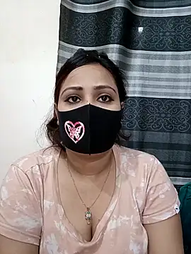 Snapshot of Mow_955 chatting on 10.24.25 Mow 955 online show from 10.24.25