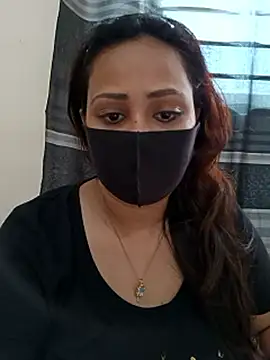 Snapshot of Mow_955 chatting on 10.26.25 Mow 955 online show from 10.26.25