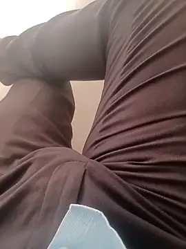 mkallu1995 online show from 10.17.25