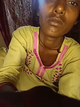 Snapshot of Babhi_Love chatting on 06.18.26 Babhi Love online show from 06.18.26