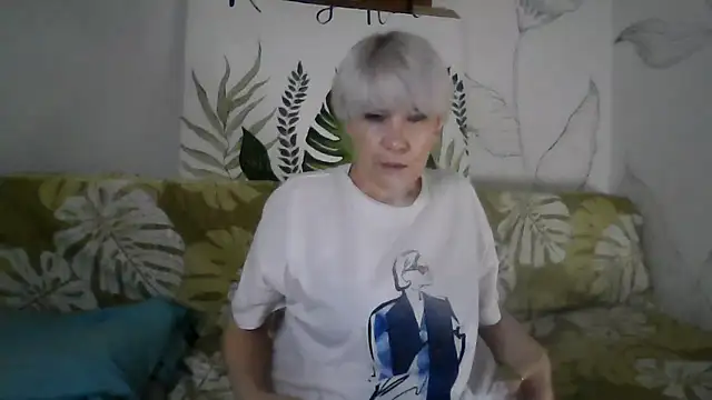 Catty Lady online show from 11.11.25