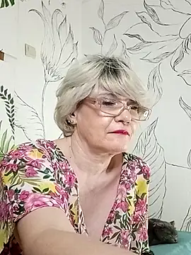 Catty Lady online show from 05.12.26
