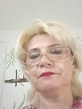 Snapshot of Catty_Lady chatting on 06.20.26 Catty Lady online show from 06.20.26