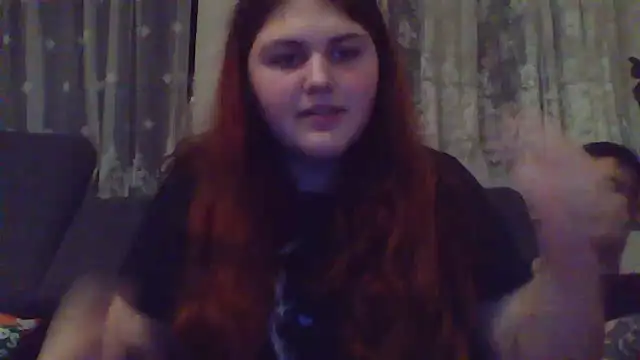 Snapshot of Engelundteufelchen23 chatting on 12.14.25 Engelundteufelchen23 online show from 12.14.25