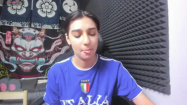 Snapshot of Elfy_Rare_ chatting on 09.28.25 Elfy Rare online show from 09.28.25
