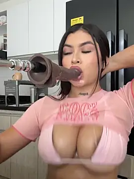 Skyy Angel online show from 12.22.25