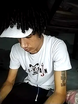 Snapshot of Gabriel_Stone chatting on 11.26.25 Gabriel Stone online show from 11.26.25