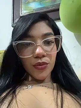 Snapshot of ElaRose_12 chatting on 06.05.26 ElaRose 12 online show from 06.05.26