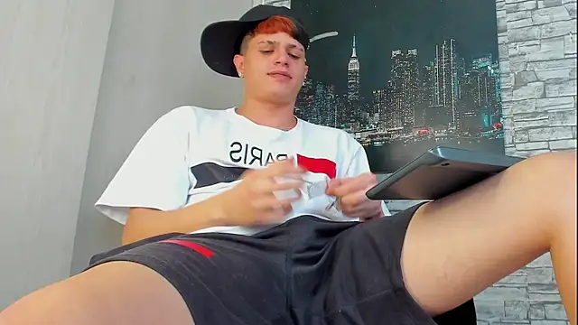 Themasterhades 777 online show from 10.12.25