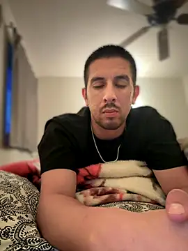 Snapshot of himNIGuys chatting on 11.13.25 himNIGuys online show from 11.13.25