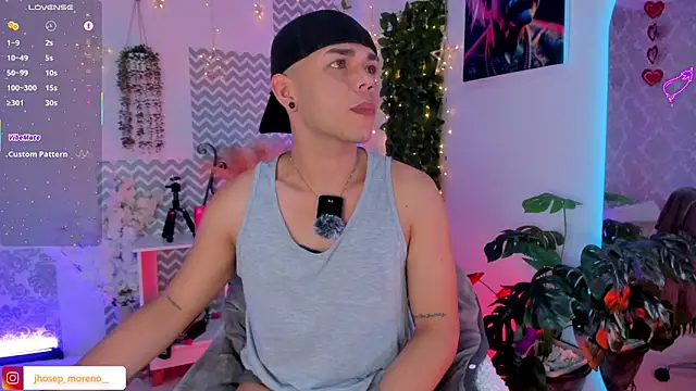 Snapshot of jhosepMoreno chatting on 04.04.26 jhosepMoreno online show from 04.04.26