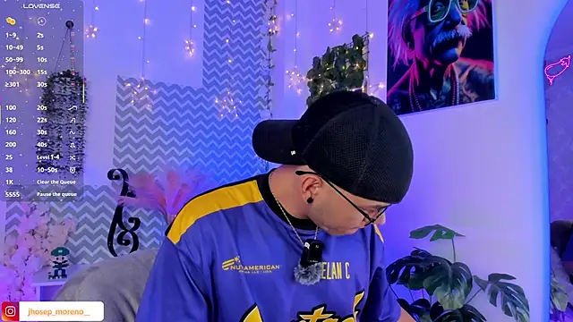 Snapshot of jhosepMoreno chatting on 04.14.26 jhosepMoreno online show from 04.14.26