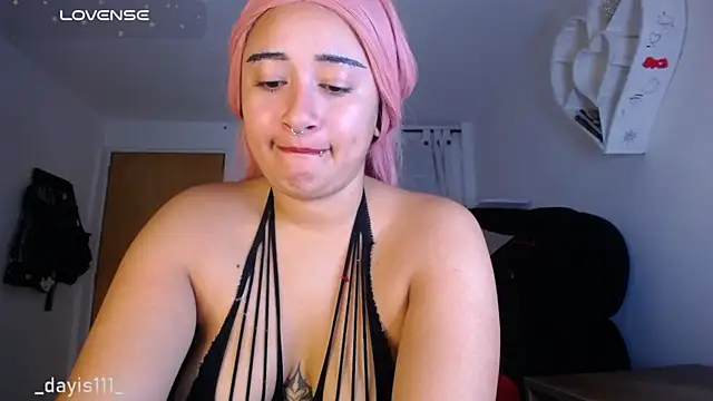 dayis sweet online show from 04.15.26