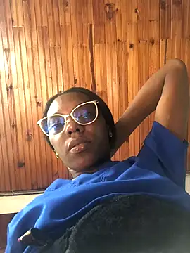 BryanaSmith21 online show from 09.27.25