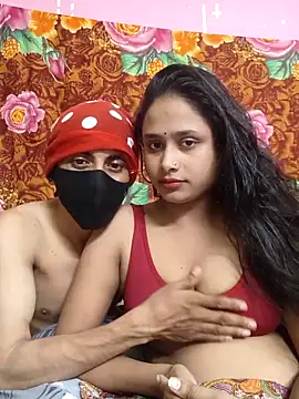 Seducing couple online show from 09.22.25