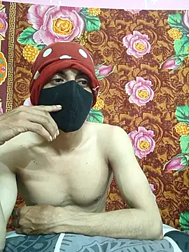 Seducing couple online show from 10.27.25