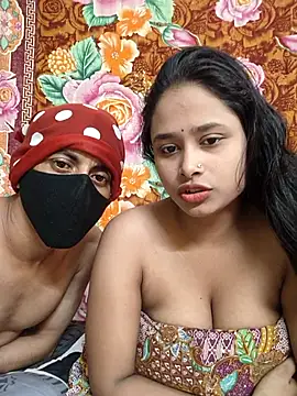 Seducing couple online show from 11.12.25
