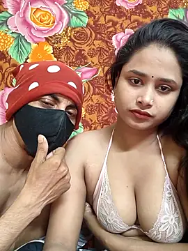 Seducing couple online show from 02.08.26