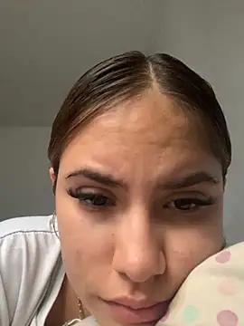 MiiluRosse online show from 11.14.25