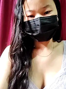 Snapshot of sia_143 chatting on 11.20.25 sia 143 online show from 11.20.25