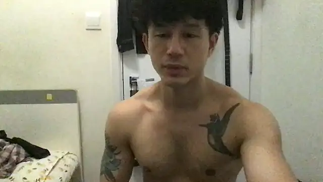 Snapshot of natenatejosh chatting on 09.28.25 natenatejosh online show from 09.28.25