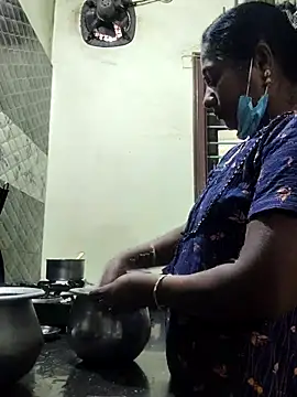 papukurty online show from 11.10.25