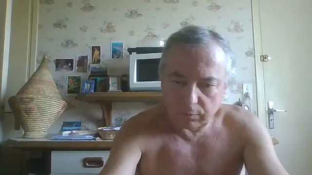 Snapshot of gegevincent chatting on 06.12.26 gegevincent online show from 06.12.26