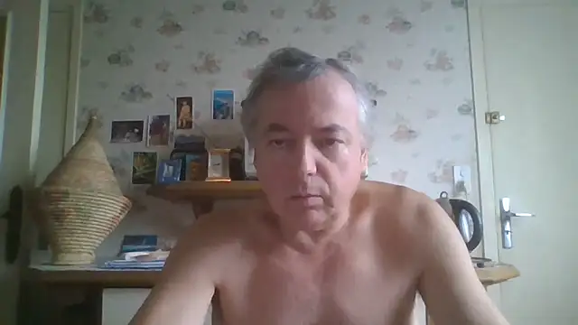 Snapshot of gegevincent chatting on 06.16.26 gegevincent online show from 06.16.26
