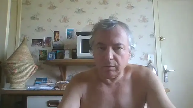 Snapshot of gegevincent chatting on 06.24.26 gegevincent online show from 06.24.26