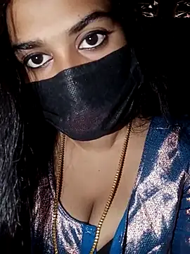 Snapshot of umairahaasan_1 chatting on 09.20.25 umairahaasan 1 online show from 09.20.25