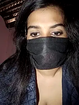 Snapshot of umairahaasan_1 chatting on 09.25.25 umairahaasan 1 online show from 09.25.25