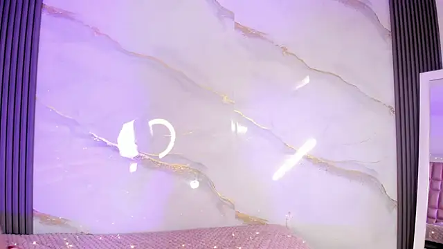 Snapshot of MaddieStark chatting on 04.04.26 MaddieStark online show from 04.04.26