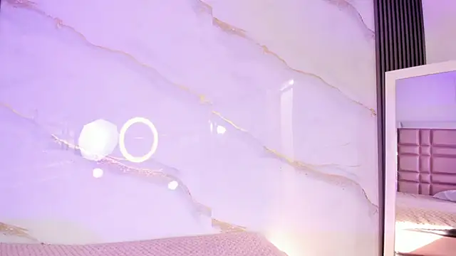 Snapshot of MaddieStark chatting on 04.14.26 MaddieStark online show from 04.14.26