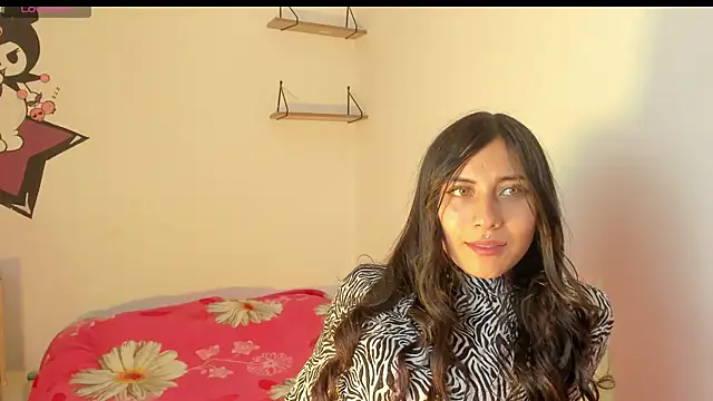 Snapshot of Alanaloiiss_ chatting on 06.18.26 Alanaloiiss online show from 06.18.26